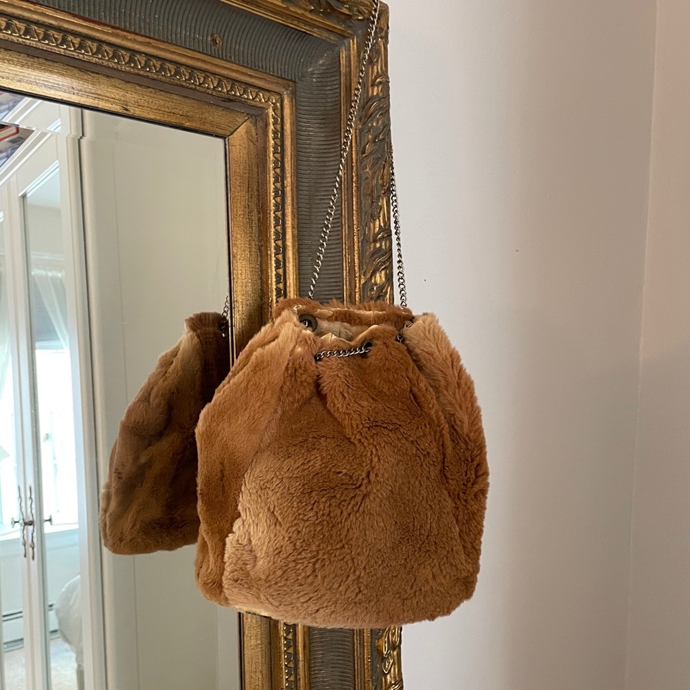 Vintage Brown Kanagroo Fur Drawstring Bucket Bag